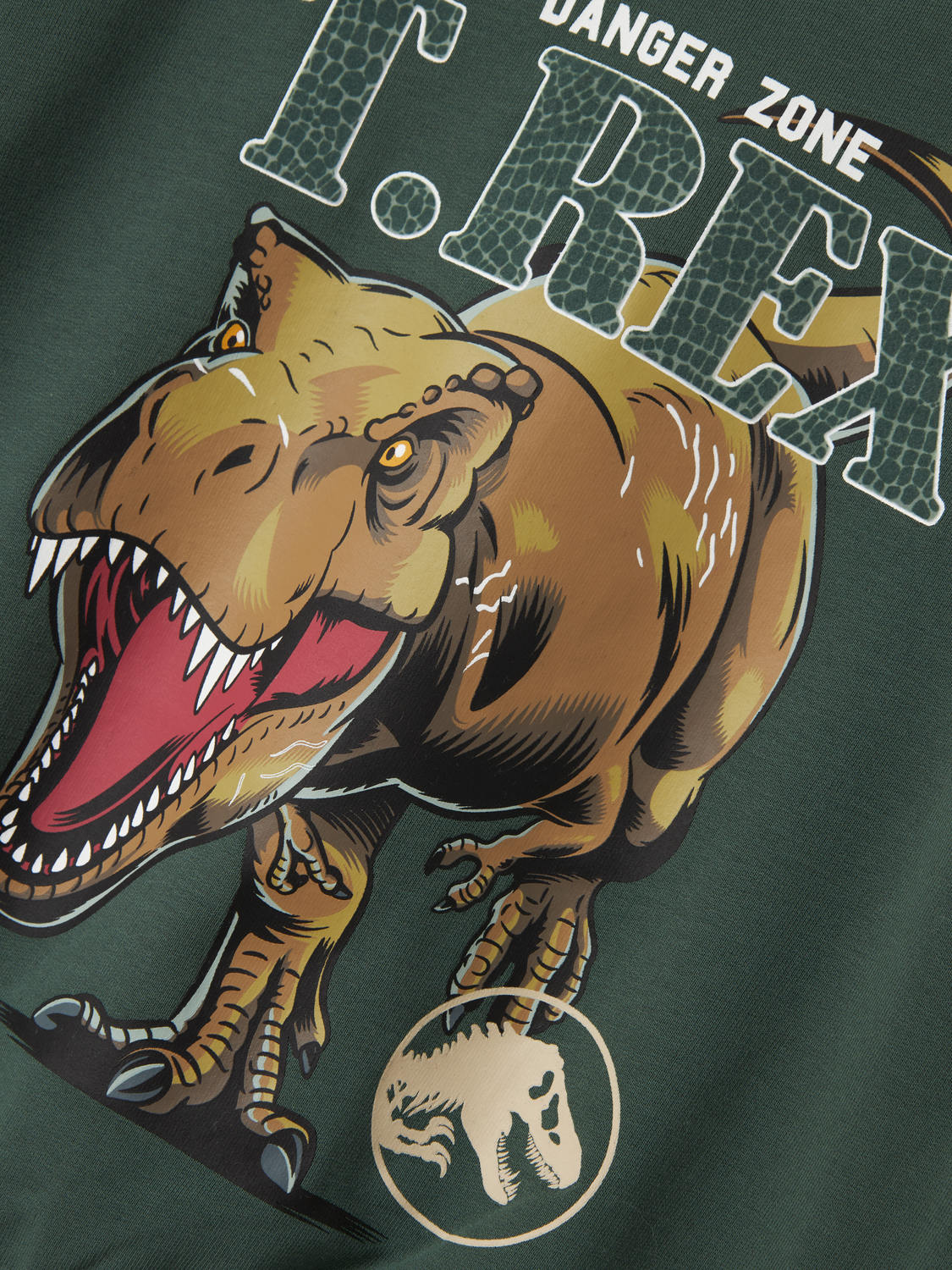 model_shot-front_full